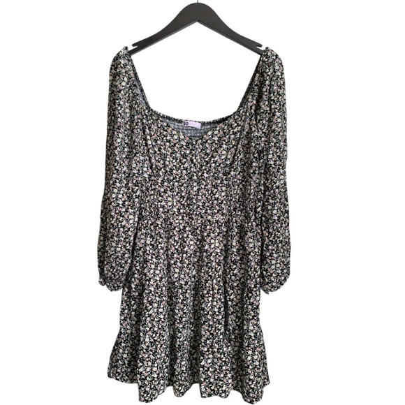 SO Floral Dress Sz XL Black Dress with Flowers Smocked Top Lined - Picture 1 of 6
